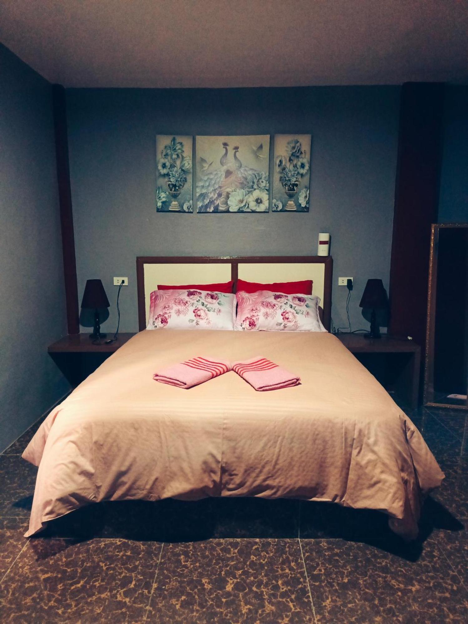 Peace Lily Studio Apartments Panglao Exteriör bild